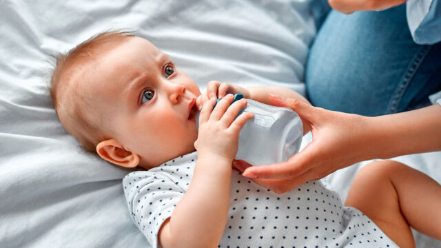Karmienie piersią jako podstawa prawidłowej diety dla niemowląt